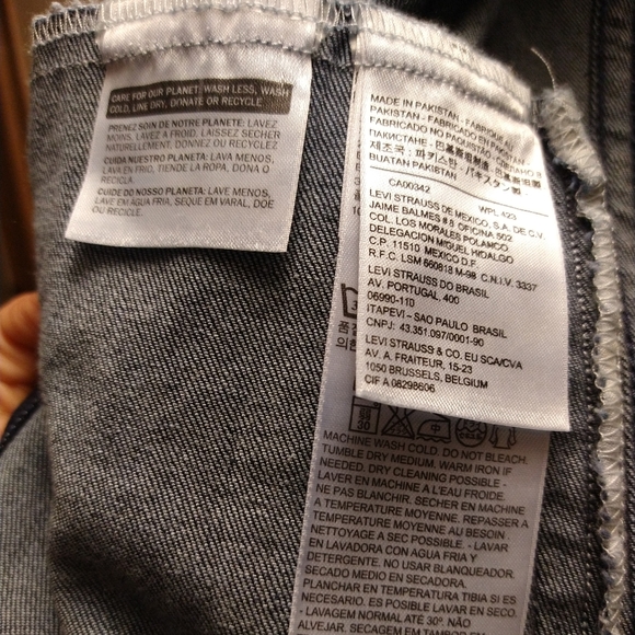 Levi's Dark wash denim jacket - Picture 3 of 8